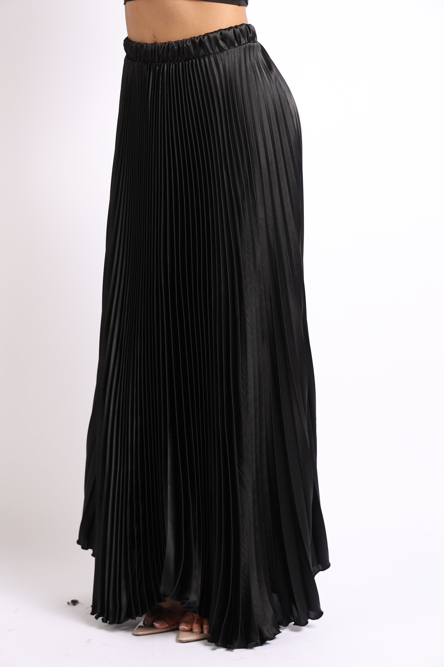 Be Extra Elegant High Waist Pleated Maxi Skirt (Black)