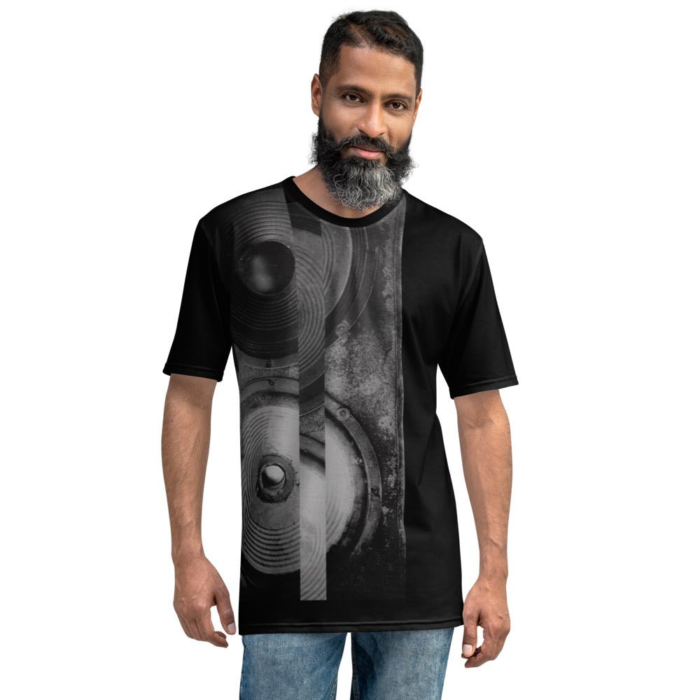 Be Techno Loud Men's T-shirt - BeExtra! Apparel & More