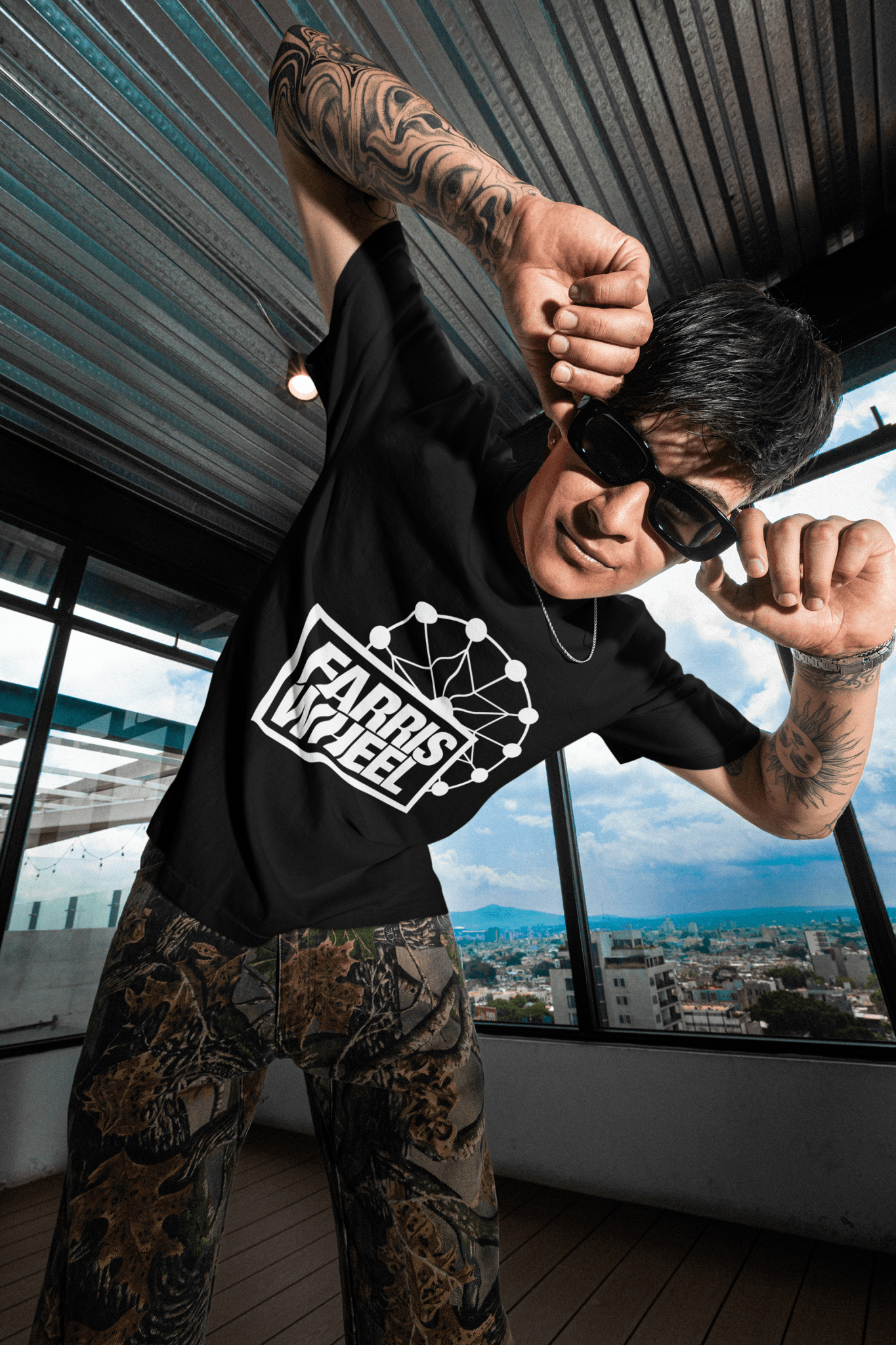 Farris Wheel Classic Unisex T-Shirt - BeExtra! Apparel & More